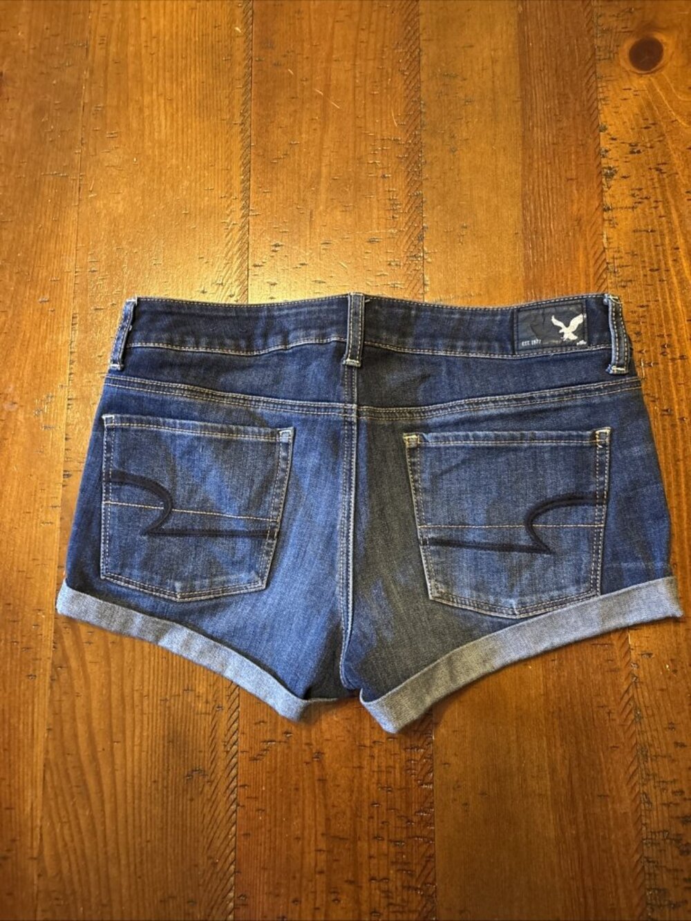 American Eagle Super Stretch Shortie Shorts Size 8 - Picture 2 of 7